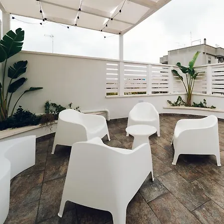 ベッド・アンド・ブレックファスト Puro